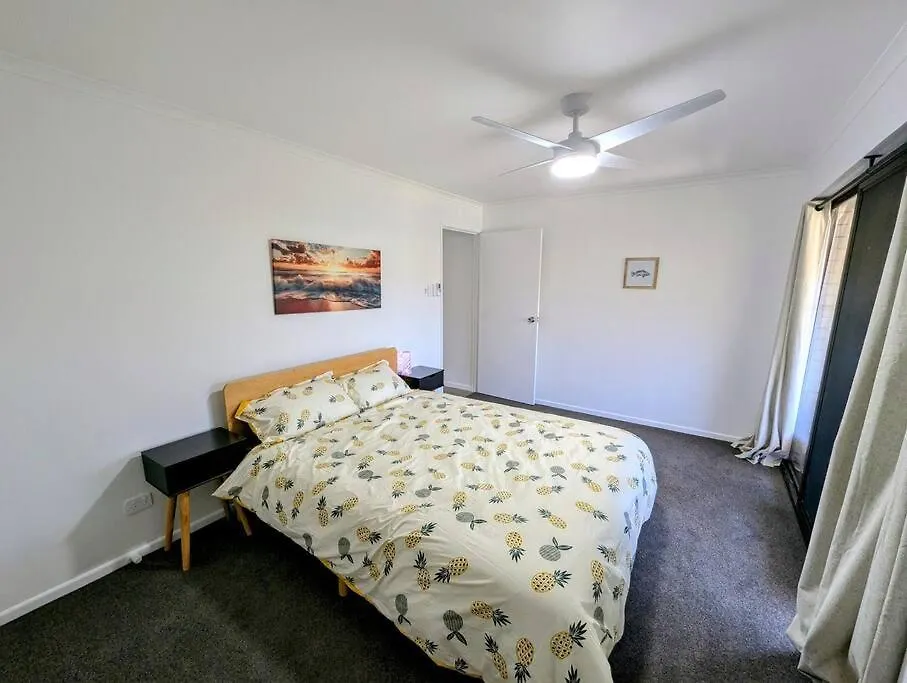 Апартаменты Bribie Vibes Bongaree
